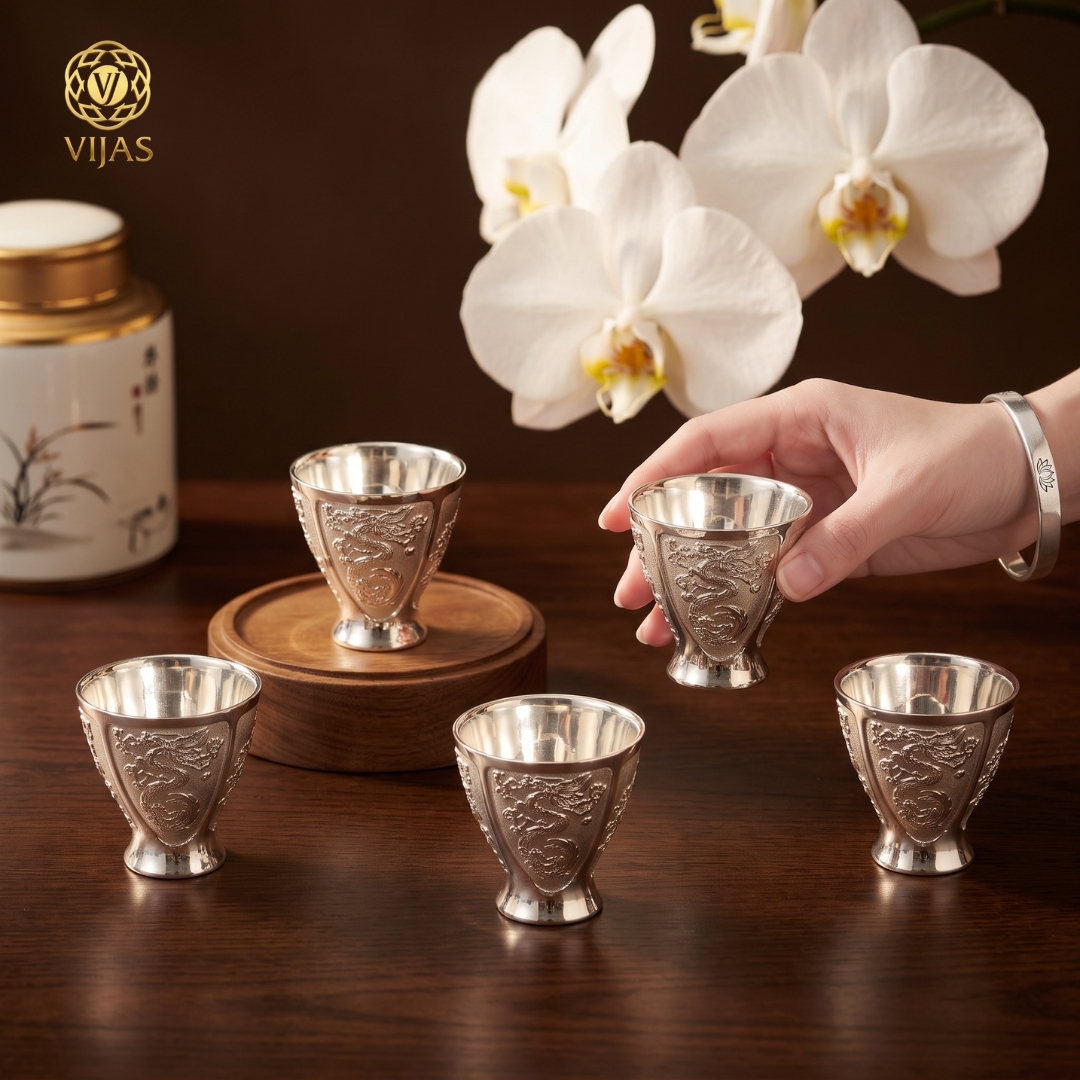 Bộ Chén Bạc Tứ Linh